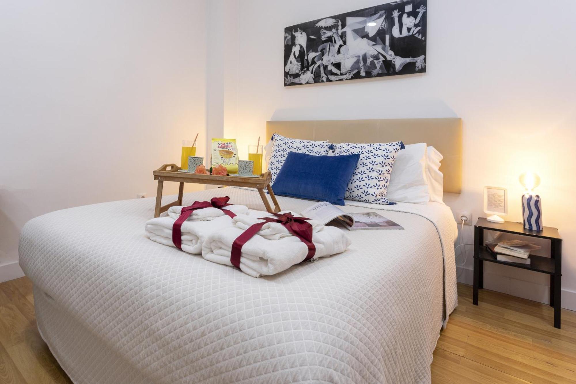 -malagasunapts-estudio Picasso Capuchinos *
